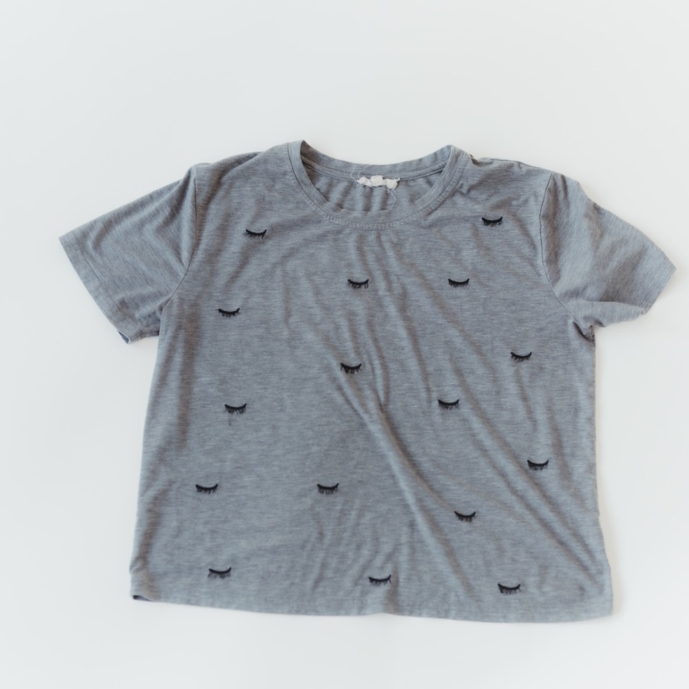 Eyelashes Tee